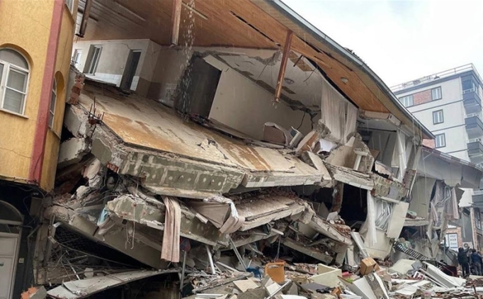 Kahramanmara�'taki ikinci deprem Orta Do�u'da hissedildi