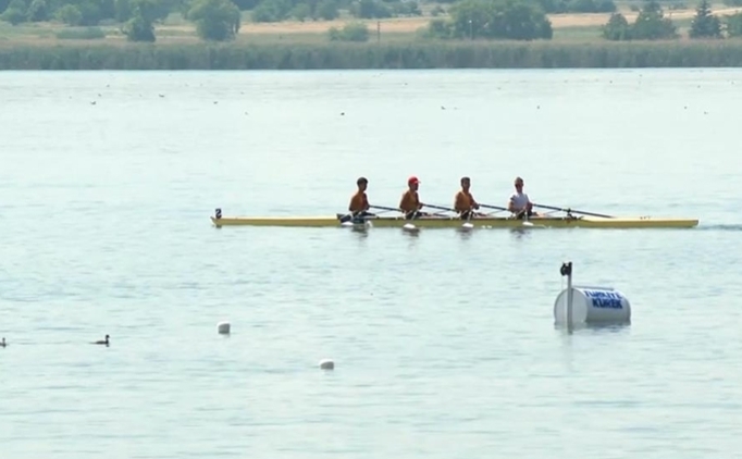 Milli k�rek�iler kampa giriyor