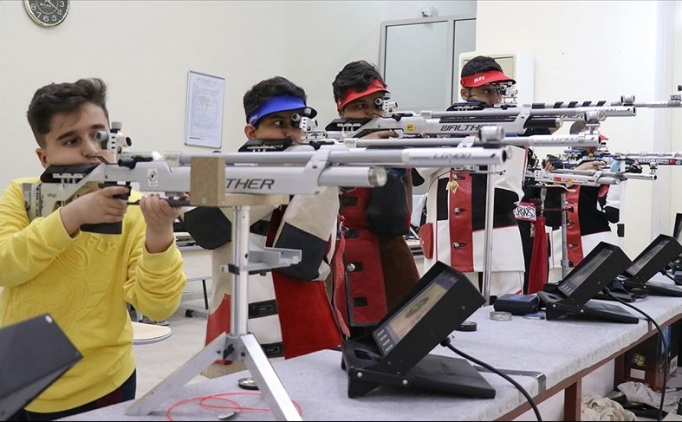 Milli sporculardan bronz madalya