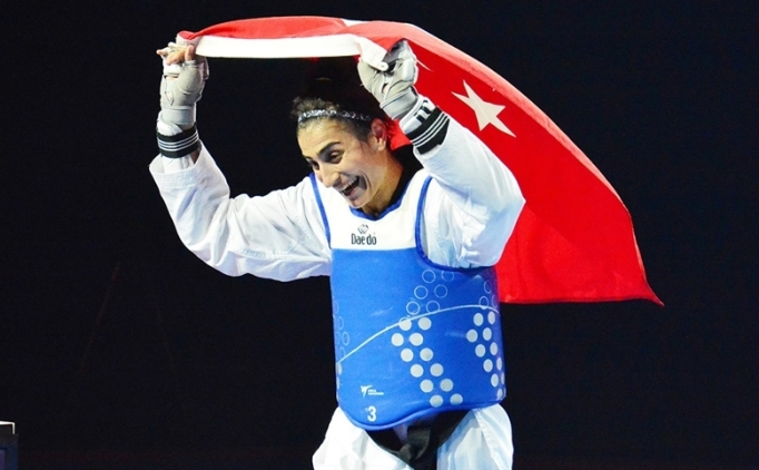 Hatice K�bra �lg�n, Avusturya'da alt�n madalya kazand�