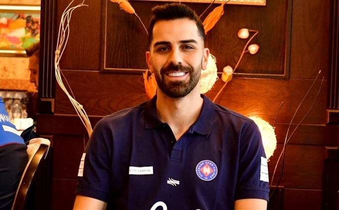 Do�ukan Ulu: 'Halkbank'�n ba�ar�s�n�n sebebi arkada�l�k'