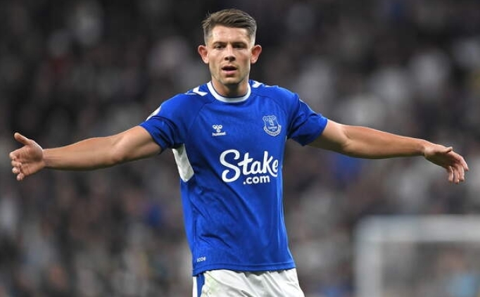 Premier Lig y�netimi, Everton'� disipline sevk etti