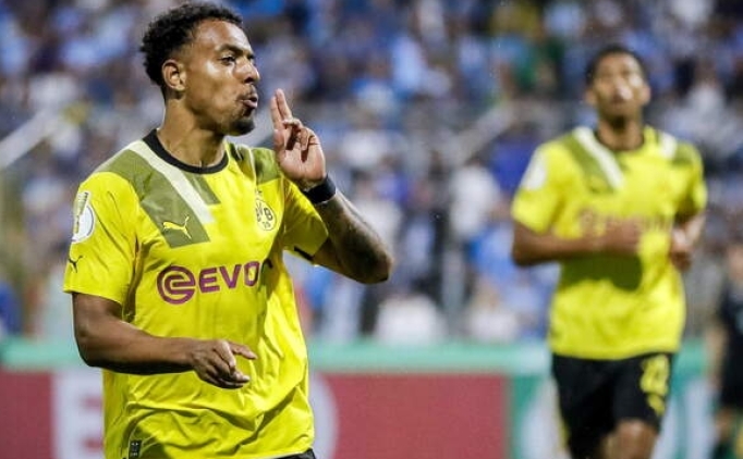 Dortmund 6 golle lider oldu