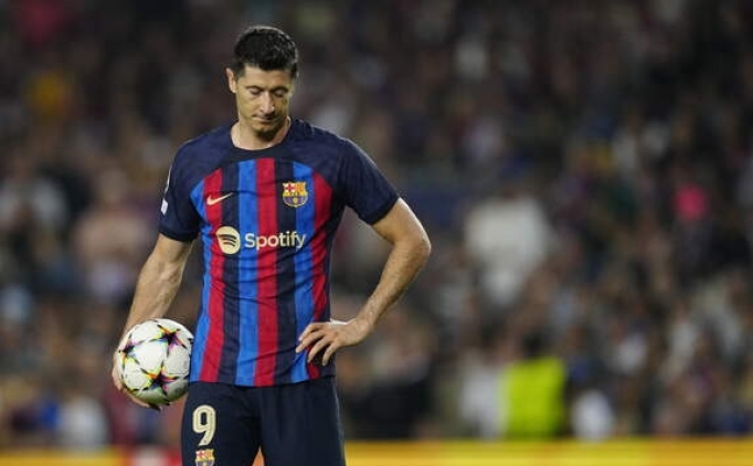 Barcelona zirvede hata yapmad�!