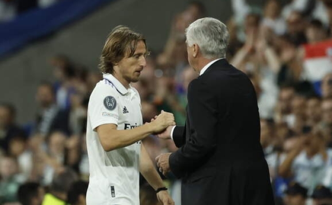 Modric: 'Ancelotti'nin kalmas gerekiyor'