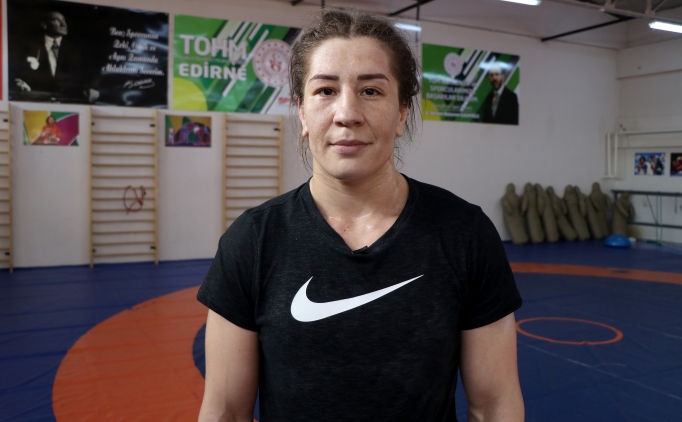 Yasemin Adar Yi�it: 'Kad�n g�re�i �ok b�y�k bir ivme kazand�'