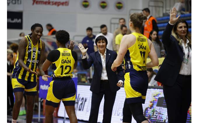 Fenerbahe Alagz final serisinin ilk manda galip!