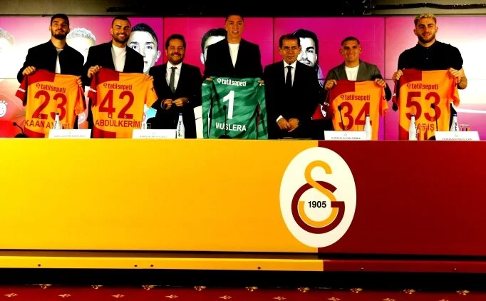 Galatasaray'da imzalar atld! zbek'ten Ali Ko'a gnderme