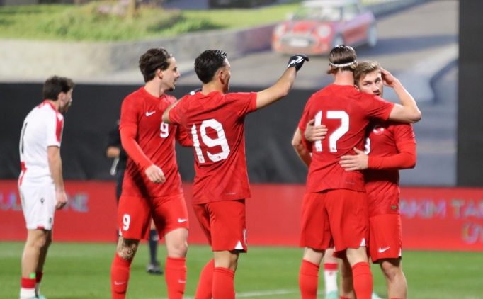 �mit Milli Tak�m�m�z, G�rcistan'� devirdi