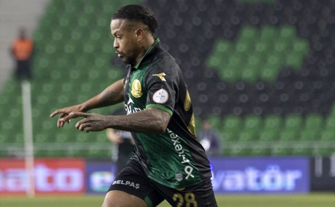 Sakaryaspor evinde hata yapmad�!