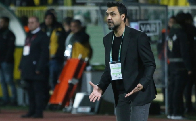 Tuzlaspor'da teknik direkt�r Bekir �rteg�n, g�revinden ayr�ld�