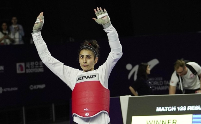 Hatice K�bra �lg�n, Paris 2024'te 'ilk' pe�inde