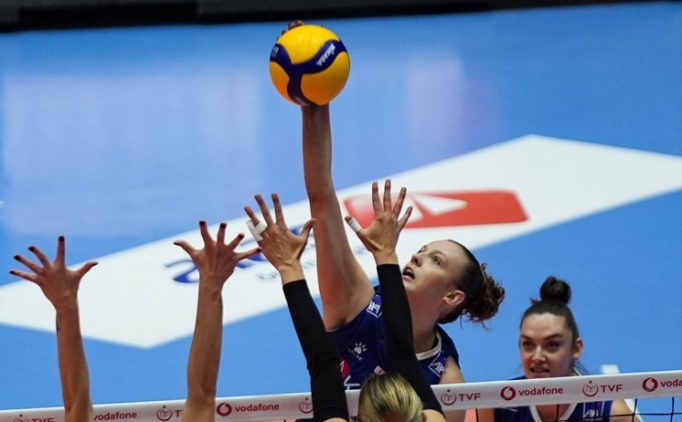 Aras Kargo, voleybolcu Ceren Karagl'le yollarn ayrd