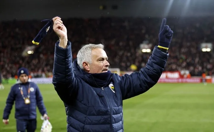 Jose Mourinho: 'Galatasaray yenilmedi, puan kaybetti'