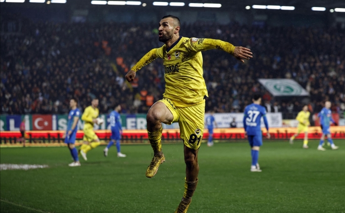 Fenerbah�e'den ma� sonu zemin payla��m�!