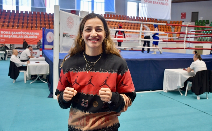 Milli boks�r Buse Naz �ak�ro�lu, Paris'te 'alt�n' istiyor: