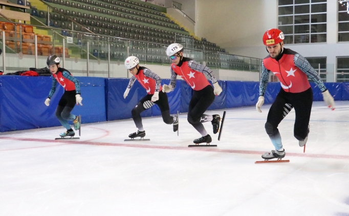 S�rat Pateni Milli Tak�m�, Avrupa'dan madalyayla d�nmeye odakland�