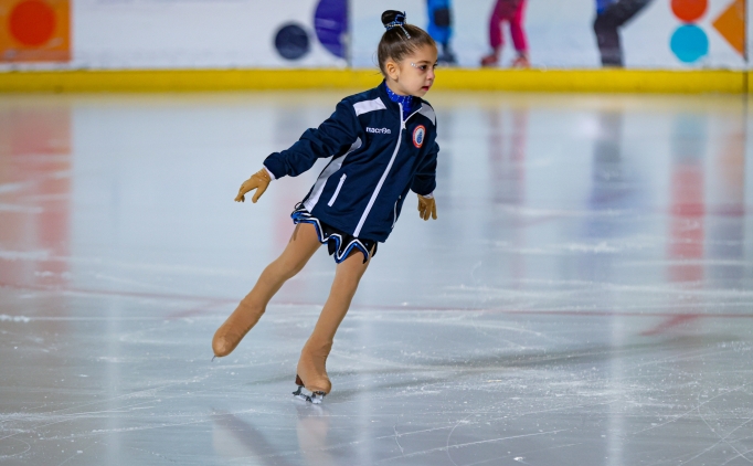 Artistik Buz Pateni Uluslararas Ephesus Kupas, zmir'de balad