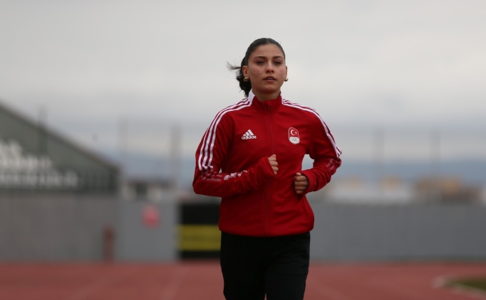 Elif Naz K�seo�lu, 2028 Olimpiyatlar�'nda final i�in ko�uyor