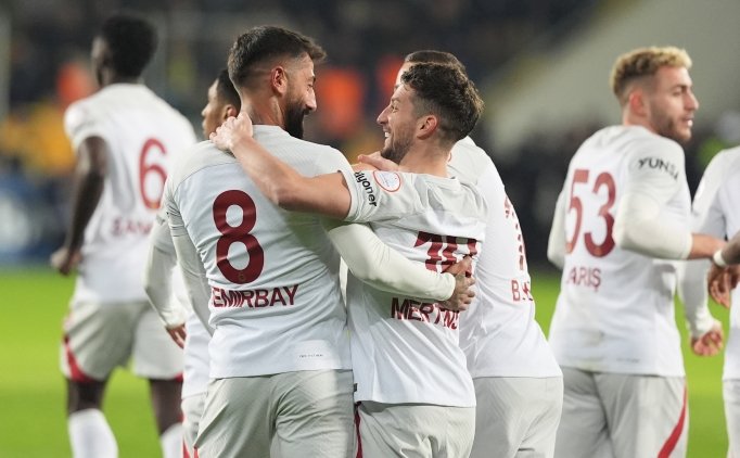 Galatasaray, �ampiyonluk sezonunu ge�ti