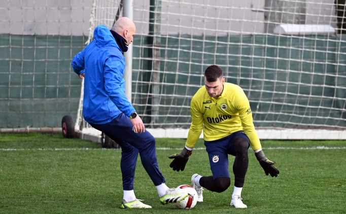 Fenerbah�e'de Livakovic'in y�z� Zufic ile daha �ok g�l�yor!