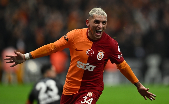 Galatasaray'da biri dursa di�eri att�!