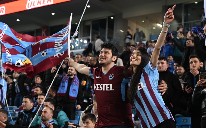 Trabzonspor'dan pilot takm 1461 Trabzon FK'ye taraftar destei