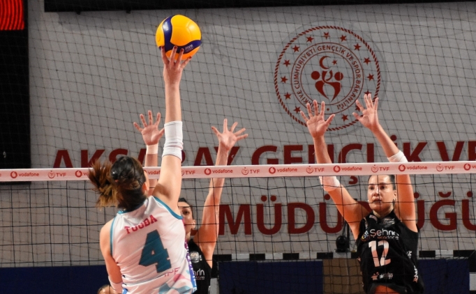 Kuzeyboru, Muratpa�a Belediyesi'ni 2-0'la ge�ti