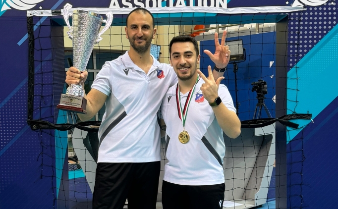 Ba�antren�r Taner Atik, Kuveyt'te '3'te 3' yapt�