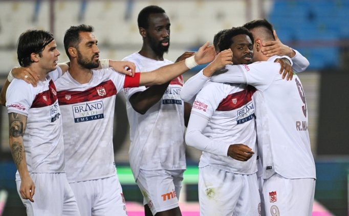 Sivasspor'un deplasmandaki galibiyet hasreti sona erdi