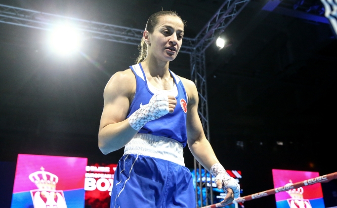 Avrupa �ampiyonas�'nda 3 milli boks�r finale kald�