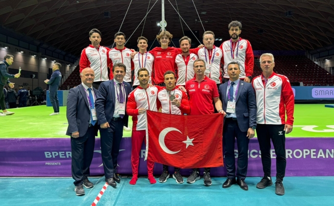 Bronz madalya kazanan Adem Asil, duygular�n� payla�t�