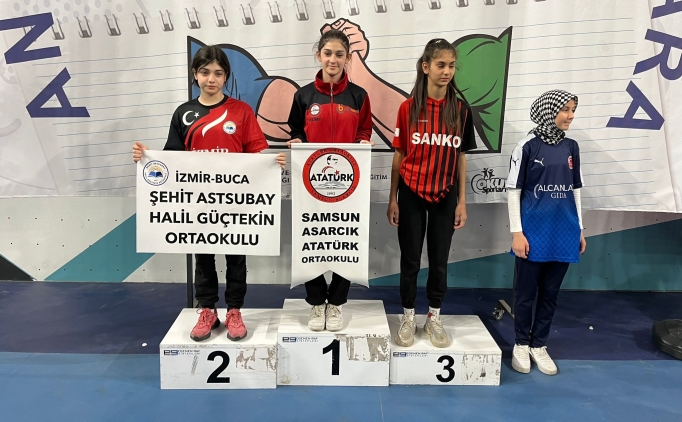 Ortaokul ��rencisi bilek g�re�inde T�rkiye �ampiyonu oldu