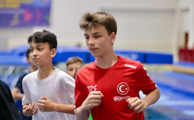 Sinan Cankurt'un hedefi ilkler!