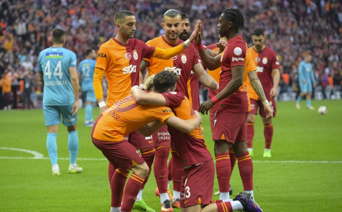 Galatasaray'dan �ampiyonluk yolunda resital!