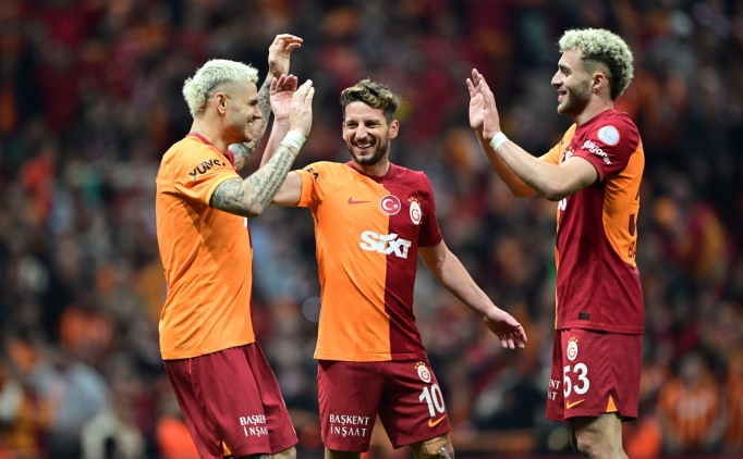 Galatasaray'da 10 numara fedakarl�k!