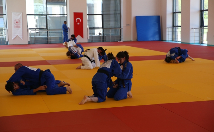 Paralimpik Judo Milli Tak�m�'n�n Kastamonu kamp� sona erdi