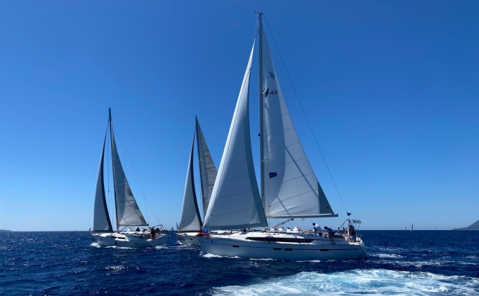 Atat�rk'� Anma Gen�lik Kupas� Yelken Yar��lar� ba�lad�