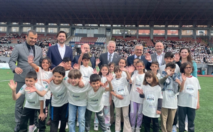 Halkbank �ocuk Atletizm �enli�i, Bah�elievler'de ger�ekle�tirildi