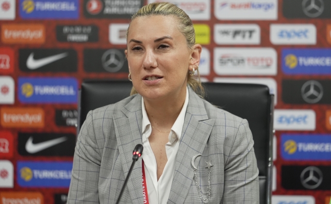 Necla G�ng�r K�ragas�: 'Bizim i�in �ok k�ymetli bir and�'