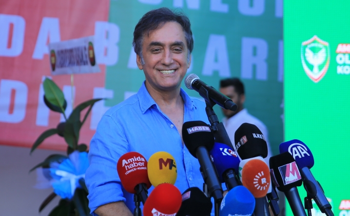 Amed'de ba�kan yeniden Aziz Elald�