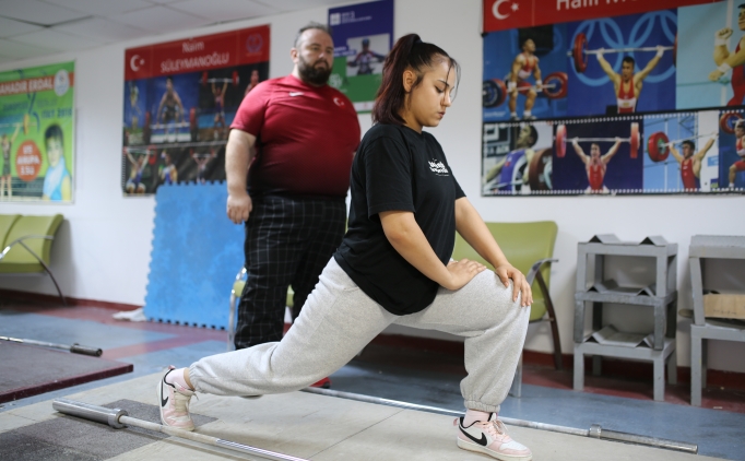 Gen� sporcu Belgin'in g�z� Avrupa �ampiyonlu�unda