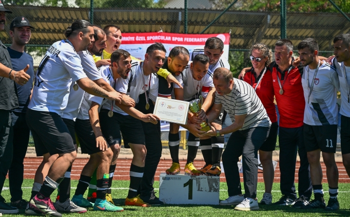 T�rkiye �zel Sporcular Futbol �ampiyonas�'nda �ampiyon belli oldu