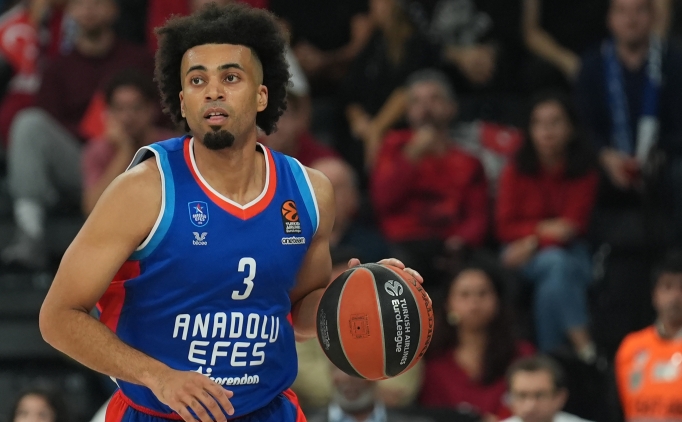 Anadolu Efes ligde 5'te 5 yapt!