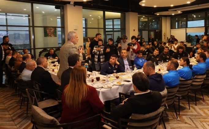 Hatay Bykehir Belediye Bakan'ndan futbolculara ziyaret