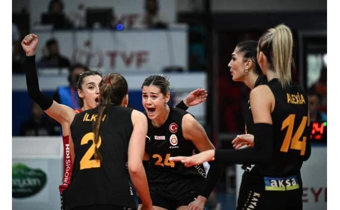 Galatasaray Daikin, deplasmanda set vermeden galip