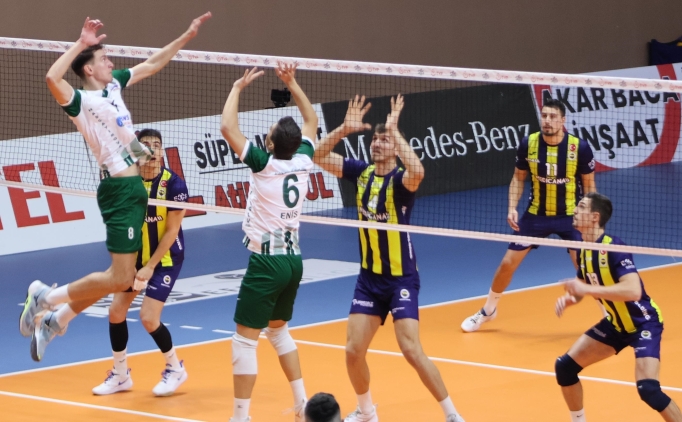 Fenerbahe Medicana, Akku Belediyespor'a 3-2 kaybetti