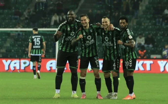 Kocaelispor, evinde iki golle galip