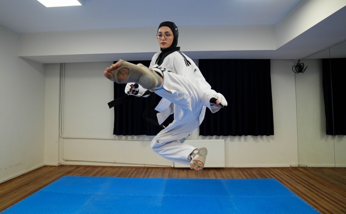 Milli tekvandocu Balkan �ampiyonas�'nda alt�na uzand�