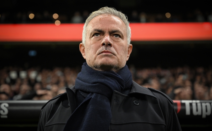 Mourinho, stanbul derbilerinde kayp